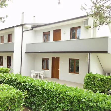 Bright Flat With Pool And Balcony *