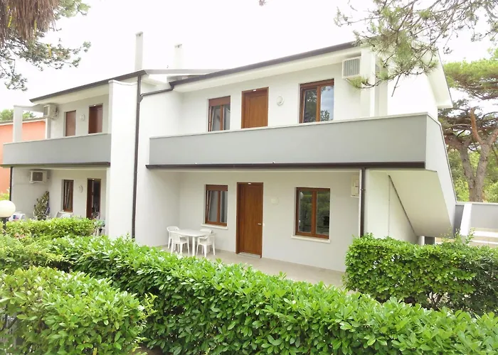 Bright Flat With Pool And Balcony *